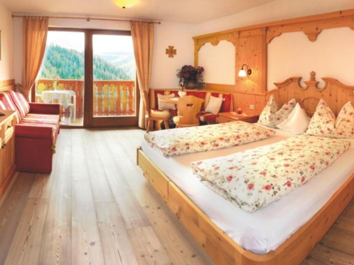 Hotel Alpenrose Dolomites La Valle Ngoại thất bức ảnh
