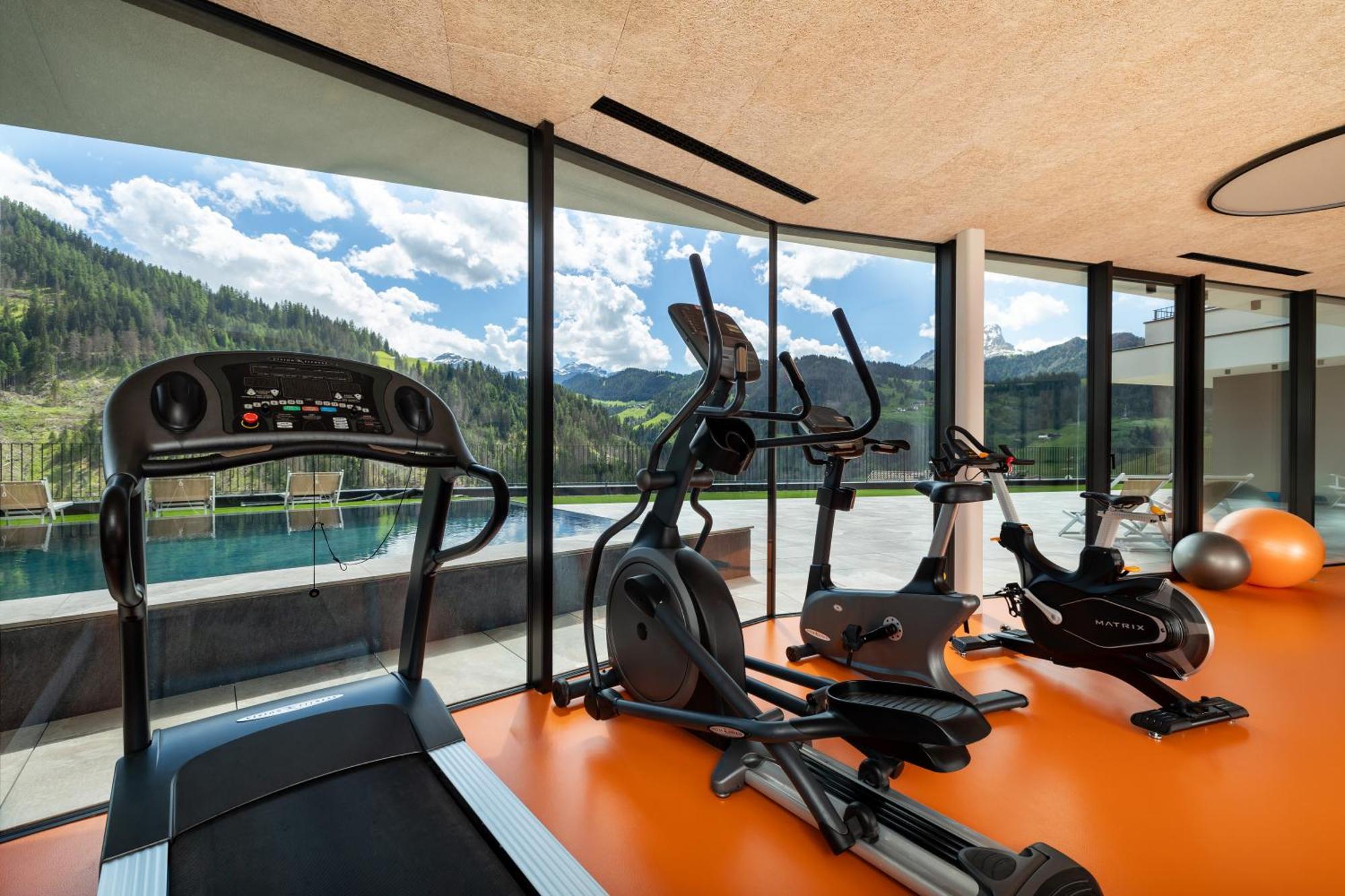 Hotel Alpenrose Dolomites La Valle Ngoại thất bức ảnh