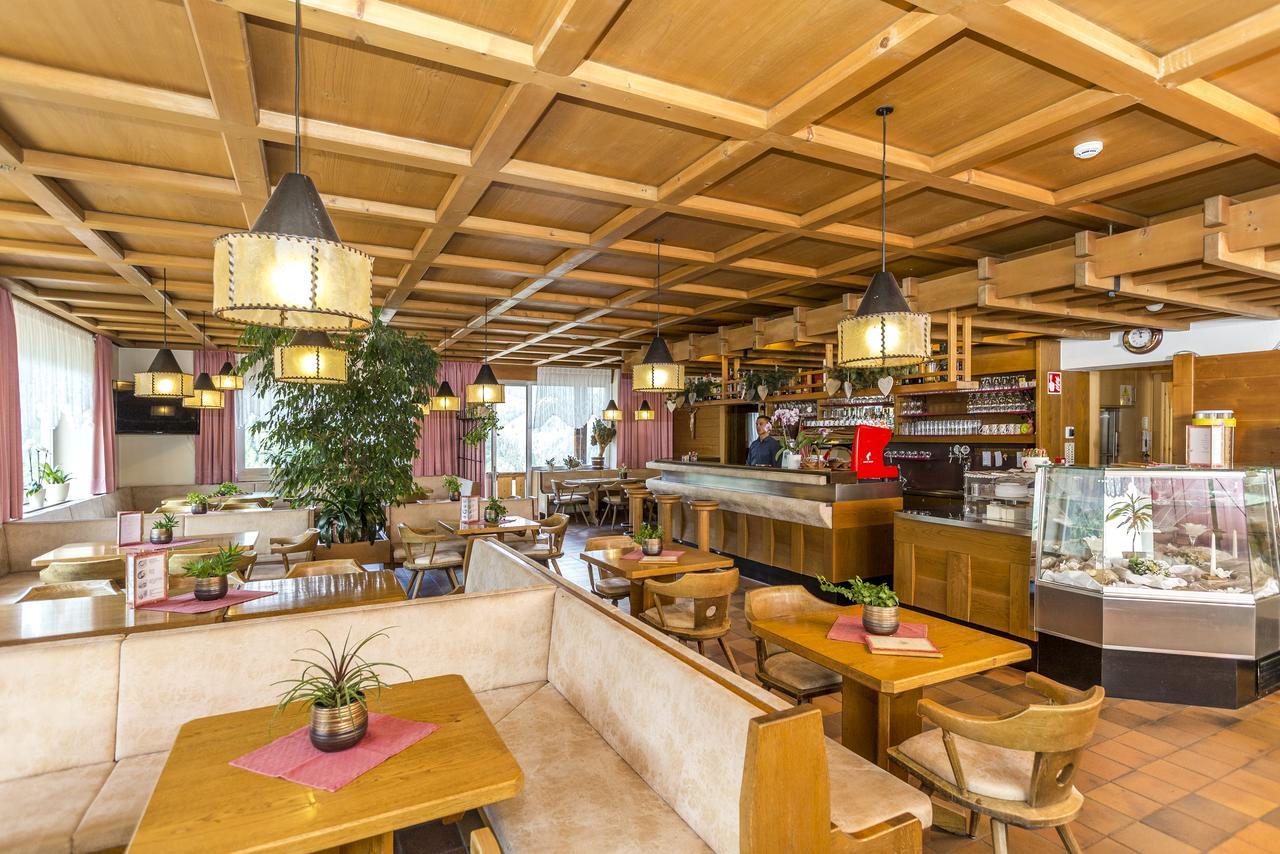 Hotel Alpenrose Dolomites La Valle Ngoại thất bức ảnh